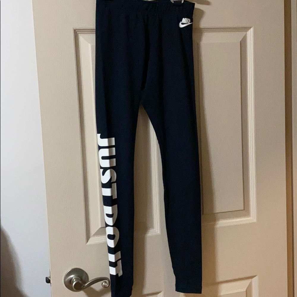 Nike leggings